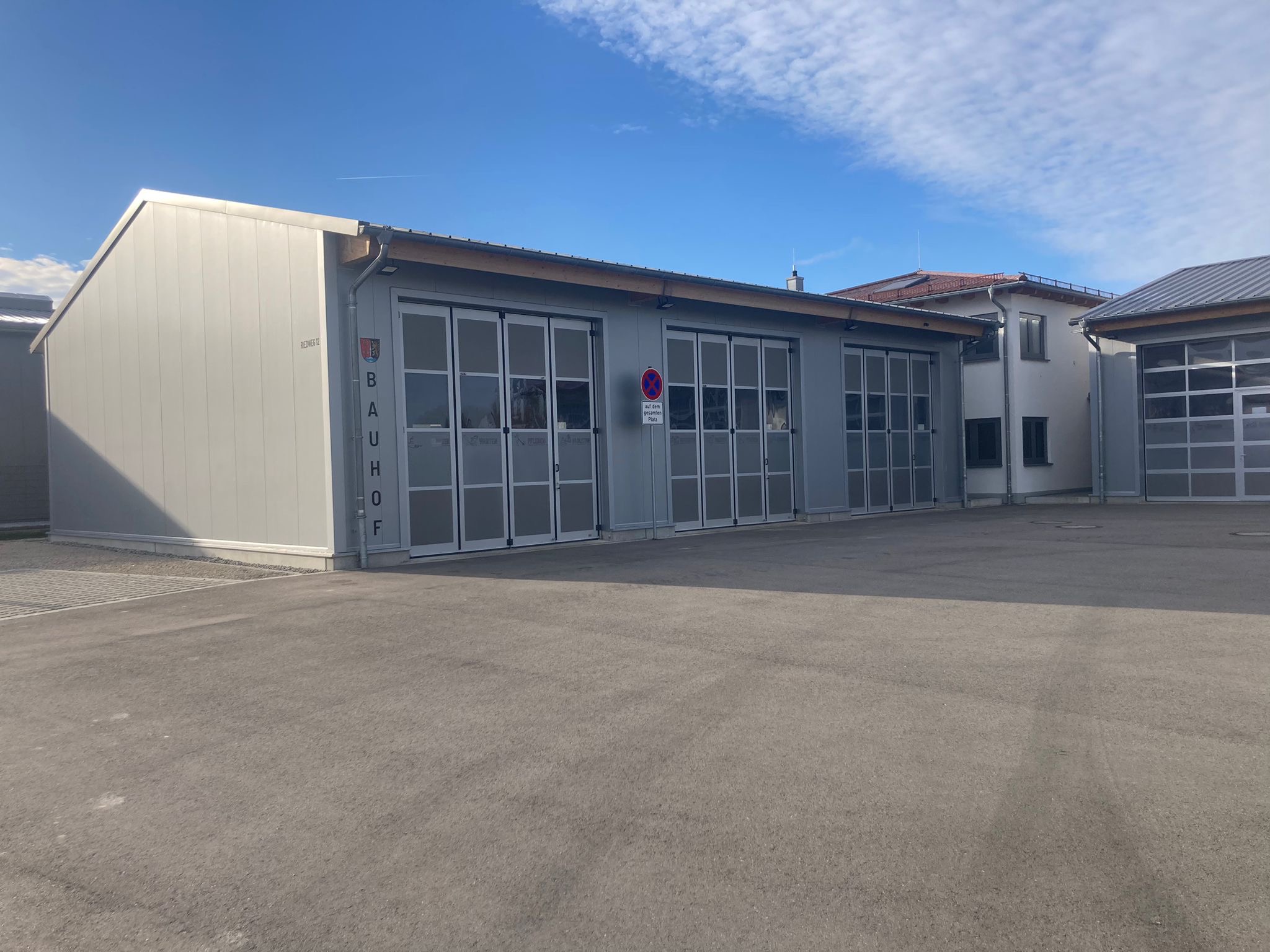 Bauhof und Feuerwehr Bergheim Bild 3